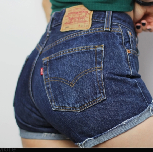 LEVI'S 501 shorts W28, Levi's denim cuffed shorts * Size 28 Small - Picture 11 of 12